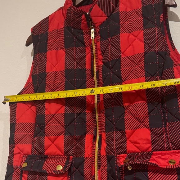 St. John's Bay Checkered Red and Black Vest - Picture 3 of 6